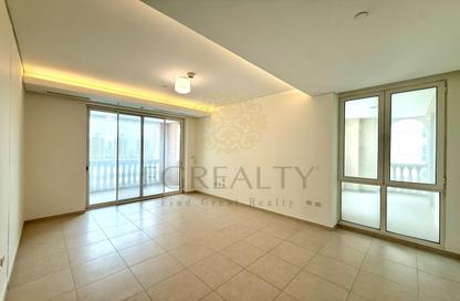Apartment - 2 Bedrooms - 3 Bathrooms for sale in Viva West - Viva Bahriyah - The Pearl Island - Doha