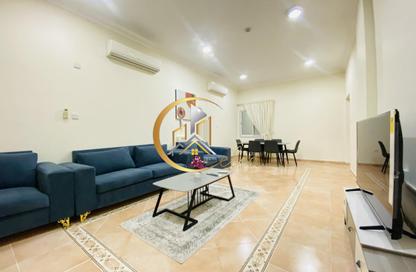Apartment - 2 Bedrooms - 2 Bathrooms for rent in Bin Omran 35 - Fereej Bin Omran - Doha