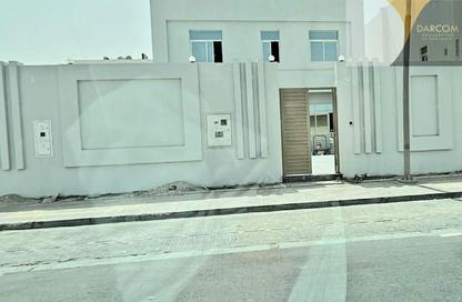 Villa - 6 Bedrooms - 7+ Bathrooms for rent in Hazm Al Markhiya - Doha Villa - 6 Bedrooms - 7+ Bathrooms for rent in Hazm Al Markhiya - Doha