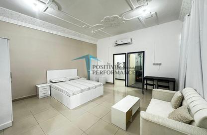 Apartment - Studio - 1 Bathroom for rent in West Bay Villas - West Bay - West Bay - Doha