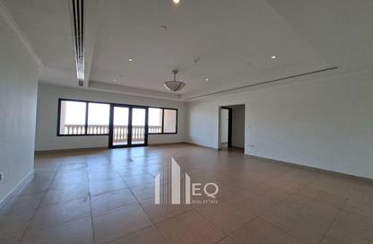 Apartment - 2 Bedrooms - 3 Bathrooms for rent in West Porto Drive - Porto Arabia - The Pearl Island - Doha