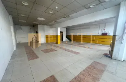 محل تجاري - استوديو - 2 حمامات للايجار في القرية الشرقية - العزيزية - العزيزية - الدوحة