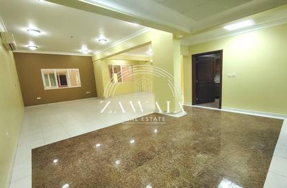 Apartment - 2 Bedrooms - 2 Bathrooms for rent in Al Mansoura - Al Mansoura - Doha