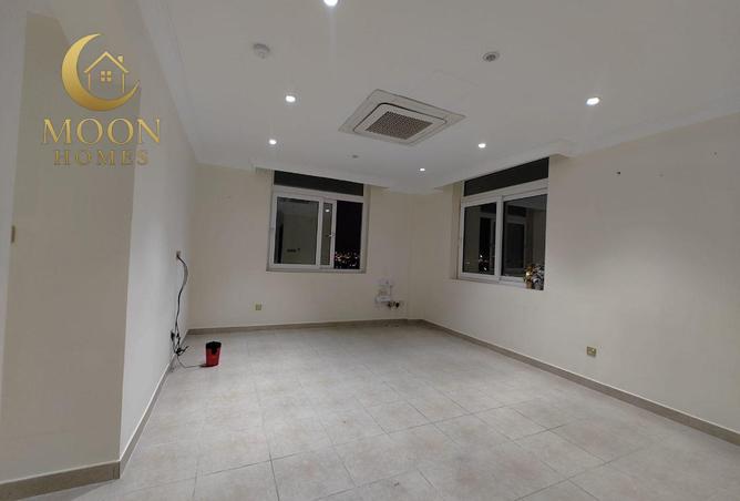 55227438 - Property Image 2
