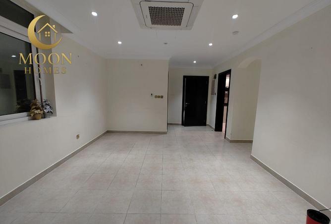55227438 - Property Main Image