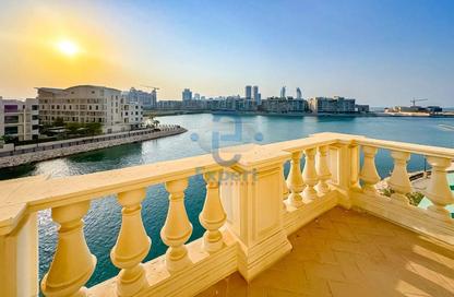 Apartment - 3 Bedrooms - 3 Bathrooms for sale in Mercato - Qanat Quartier - The Pearl Island - Doha