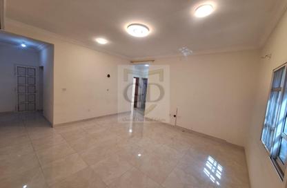 Apartment - 2 - 2 for rent in Fereej Bin Omran - Doha