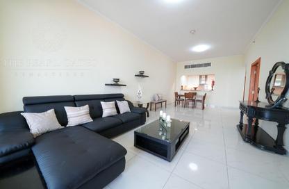 Apartment - 2 Bedrooms - 3 Bathrooms for rent in Viva West - Viva Bahriyah - The Pearl Island - Doha