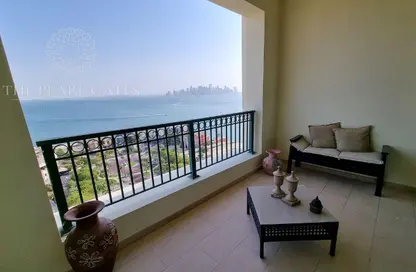Apartment - 2 Bedrooms - 3 Bathrooms for rent in Viva West - Viva Bahriyah - The Pearl Island - Doha