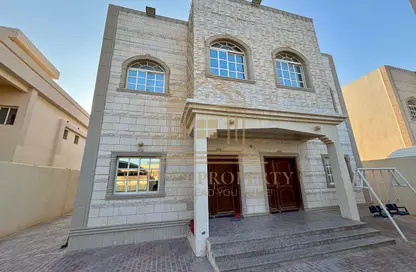 Villa - 6 Bedrooms - 7 Bathrooms for rent in Al Kheesa - Al Kheesa - Umm Salal Mohammed