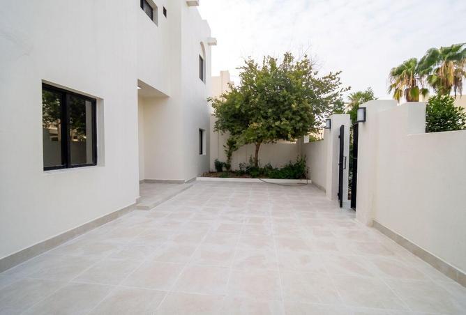 60777569 - Property Image 2