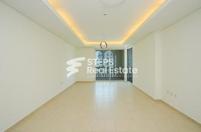 Apartment - 2 - 3 for sale in Viva West - Viva Bahriyah - The Pearl Island - Doha