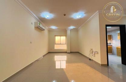 Apartment - 2 - 3 for rent in Al Mansoura - Al Mansoura - Doha