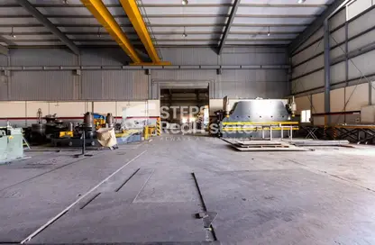 Warehouse - Studio - 1 Bathroom for rent in Industrial Area 4 - Industrial Area - Industrial Area - Doha