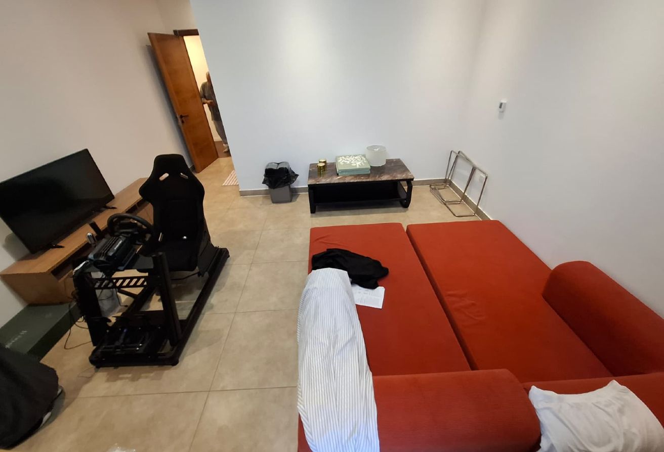 2bhk fully furnished only in 7000 excluding bills thumbnail 11