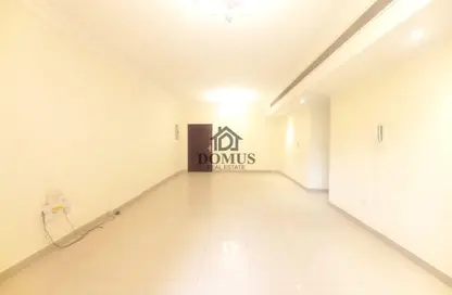 Apartment - 3 Bedrooms - 3 Bathrooms for rent in Thabit Bin Zaid Street - Al Mansoura - Doha
