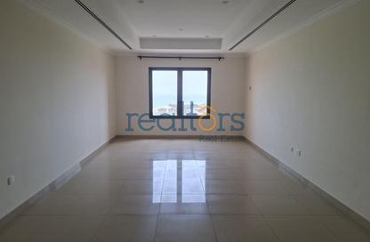 Apartment - Studio - 1 Bathroom for rent in West Porto Drive - Porto Arabia - The Pearl Island - Doha