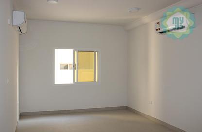 Apartment - 2 - 2 for rent in Madinat Khalifa Building 58 - Madinat Khalifa South - Madinat Khalifa - Doha