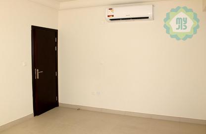 Apartment - 2 - 2 for rent in Madinat Khalifa Building 58 - Madinat Khalifa South - Madinat Khalifa - Doha Apartment - 2 - 2 for rent in Madinat Khalifa Building 58 - Madinat Khalifa South - Madinat Khalifa - Doha