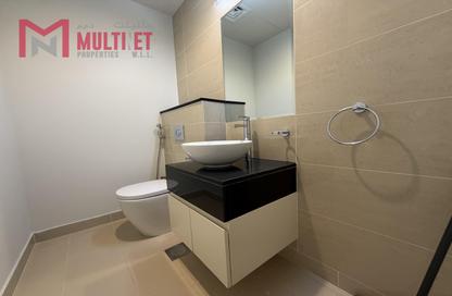 Apartment - 2 Bedrooms - 3 Bathrooms for rent in Lusail Residence - Marina District - Lusail