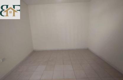 Apartment - 2 Bedrooms - 2 Bathrooms for rent in Al Mansoura - Al Mansoura - Doha