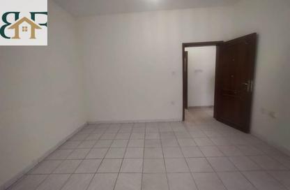 Apartment - 2 Bedrooms - 2 Bathrooms for rent in Al Mansoura - Al Mansoura - Doha