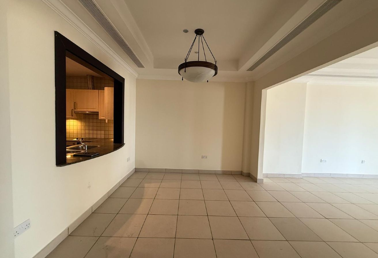Modern 1BHK in The Pearl | Dual View thumbnail 6
