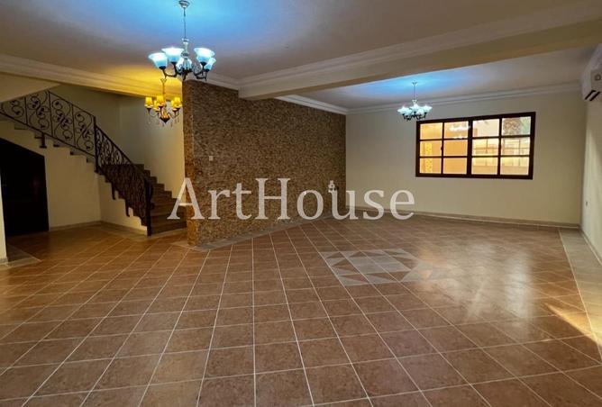 60110067 - Property Image 2