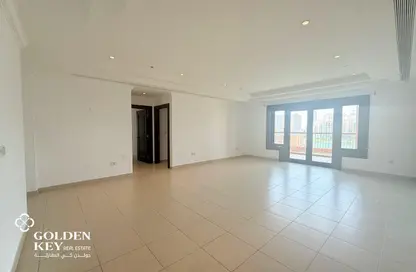 Apartment - 2 Bedrooms - 3 Bathrooms for sale in West Porto Drive - Porto Arabia - The Pearl Island - Doha