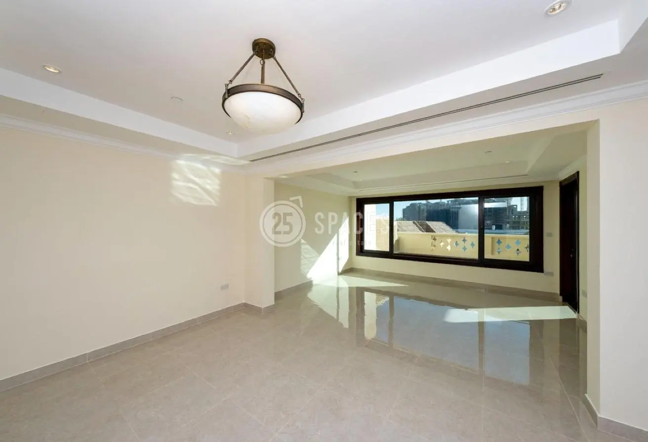 62968543 - Property Main Image