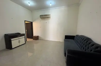 Apartment - 1 Bedroom - 1 Bathroom for rent in Ain Khaled Villas - Ain Khaled - Doha