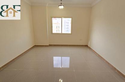 Apartment - 3 Bedrooms - 3 Bathrooms for rent in Al Mansoura - Al Mansoura - Doha