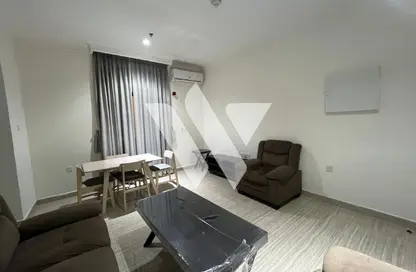 شقة - غرفة نوم - 1 حمام للايجار في برج العقارية - سلاطة القديمة - سلاطة - الدوحة