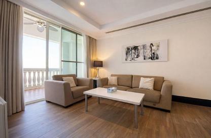 Apartment - 1 Bedroom - 2 Bathrooms for rent in Viva West - Viva Bahriyah - The Pearl Island - Doha