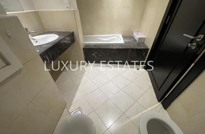 Apartment - 1 Bedroom - 3 Bathrooms for rent in West Porto Drive - Porto Arabia - The Pearl Island - Doha Apartment - 1 Bedroom - 3 Bathrooms for rent in West Porto Drive - Porto Arabia - The Pearl Island - Doha