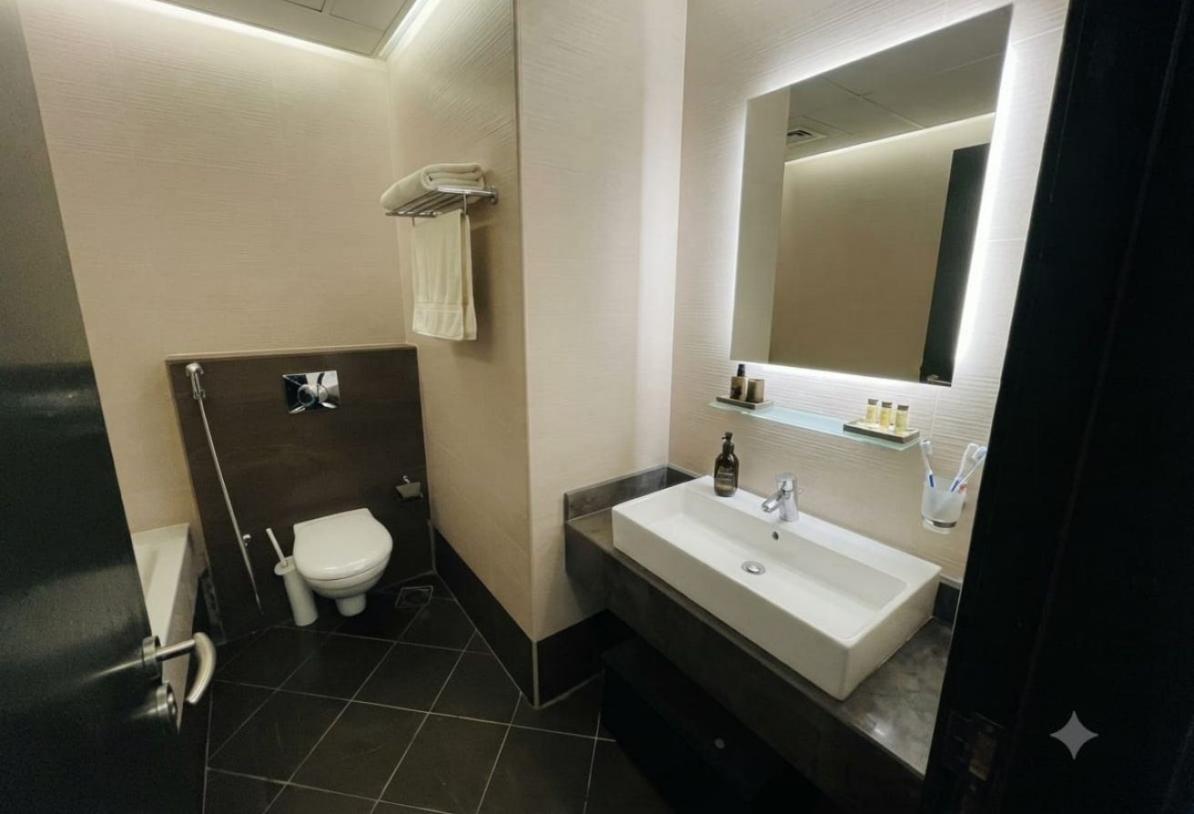 ELEGANT 1BEDROOM FULLY FURNISHED WITH BALCONY thumbnail 8