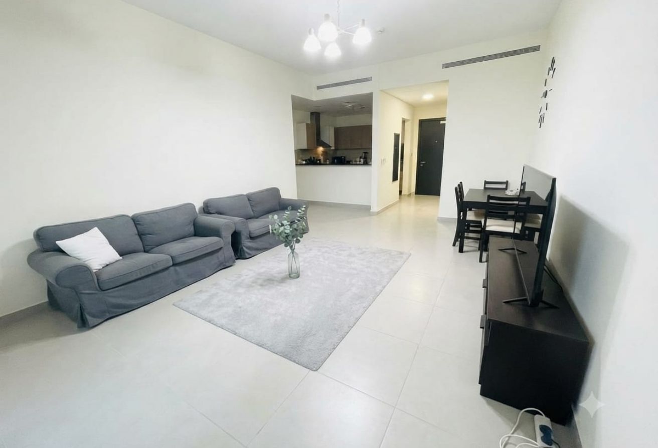 ELEGANT 1BEDROOM FULLY FURNISHED WITH BALCONY thumbnail 9
