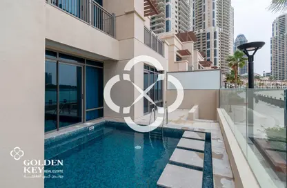 Villa - 5 Bedrooms - 6 Bathrooms for rent in Abraj Bay - Abraj Quartiers - The Pearl Island - Doha