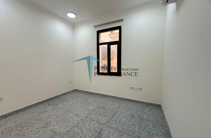 شقة - 3 - 3 للايجار في شقق مساكن المطار القديم - طريق المطار القديم - الدوحة شقة - 3 - 3 للايجار في شقق مساكن المطار القديم - طريق المطار القديم - الدوحة