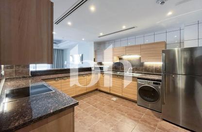 Apartment - 3 Bedrooms - 4 Bathrooms for rent in Legtaifiya Lagoon - West Bay - Doha