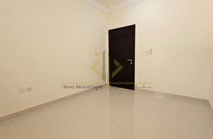 Apartment - 2 Bedrooms - 2 Bathrooms for rent in Al Sadd - Al Sadd - Doha