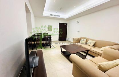 Apartment - 2 - 2 for rent in Umm Ghuwailina 4 - Umm Ghuwailina - Doha
