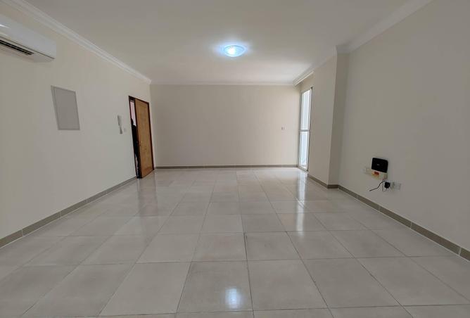 52045811 - Property Main Image