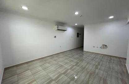 Duplex - 3 Bedrooms - 3 Bathrooms for rent in Al Wakra - Al Wakrah - Al Wakra
