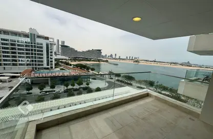 Apartment - 1 Bedroom - 2 Bathrooms for rent in Marina District - Lusail
