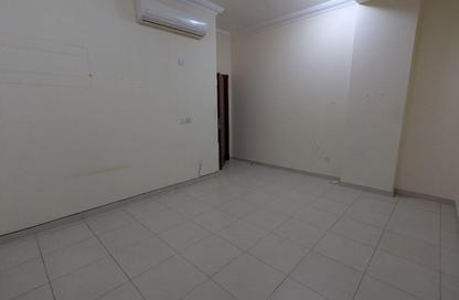 Apartment - 3 - 3 for rent in Muntazah 7 - Al Muntazah - Doha