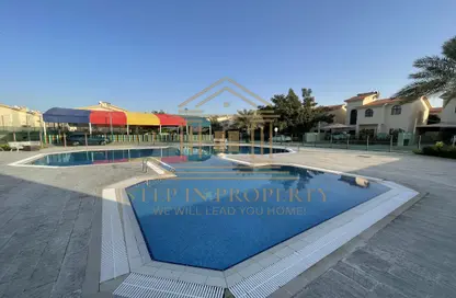 فيلا - 3 غرف نوم - 5 حمامات للايجار في شارع الخفيجي - جلية - الدوحة