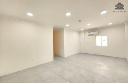 Apartment - 3 Bedrooms - 3 Bathrooms for rent in Muntazah 10 - Al Muntazah - Doha