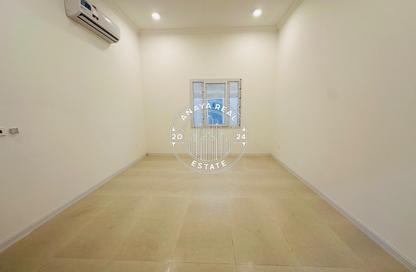 Apartment - 2 Bedrooms - 2 Bathrooms for rent in Al Azizia Street - Al Aziziyah - Doha Apartment - 2 Bedrooms - 2 Bathrooms for rent in Al Azizia Street - Al Aziziyah - Doha