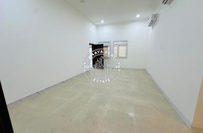 Apartment - 2 Bedrooms - 2 Bathrooms for rent in Al Azizia Street - Al Aziziyah - Doha Apartment - 2 Bedrooms - 2 Bathrooms for rent in Al Azizia Street - Al Aziziyah - Doha